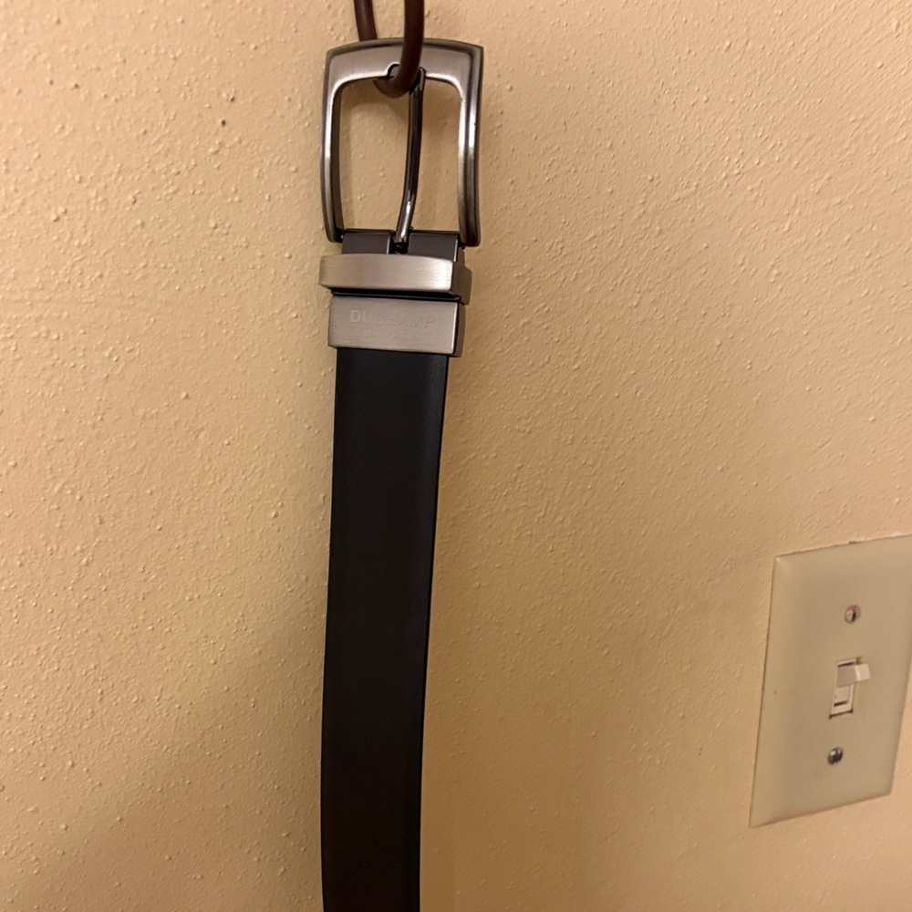 Duchamp Black Belt with Silver Buckle mens 42 waist leather - Picture 6 of 7
